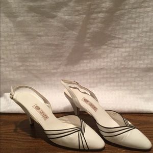 Black/White GUCCI spectators great condition.